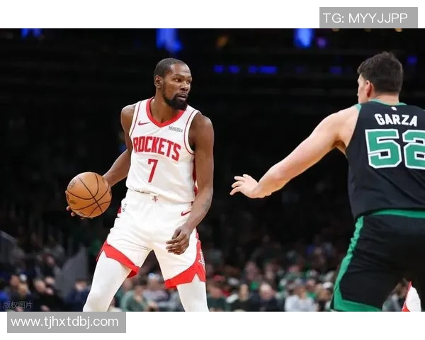 火箭队全队发挥出色掀翻凯尔特人,赢得关键比赛 火箭队全队发挥出色掀翻凯尔特人,赢得关键比赛