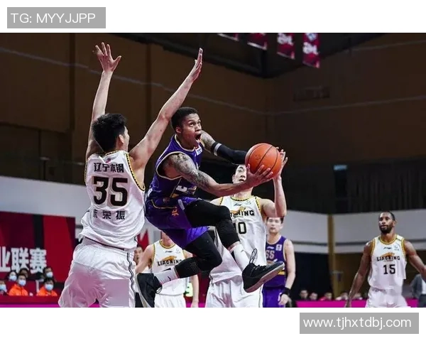 老鹰队力拼晋级，未能逃脱季后赛席位